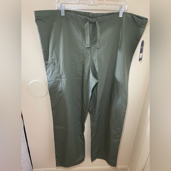 ✨NWT Unisex Cherokee Scrub Pants Size Large #A1 - Picture 1 of 9